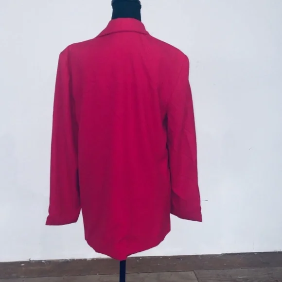 Barbie pink loose fitting medium length blazer - Picture 7 of 8